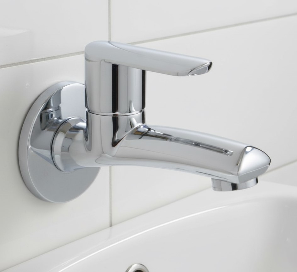 AT-04 WALL MOUNTED LONG BODY BIB COCK
